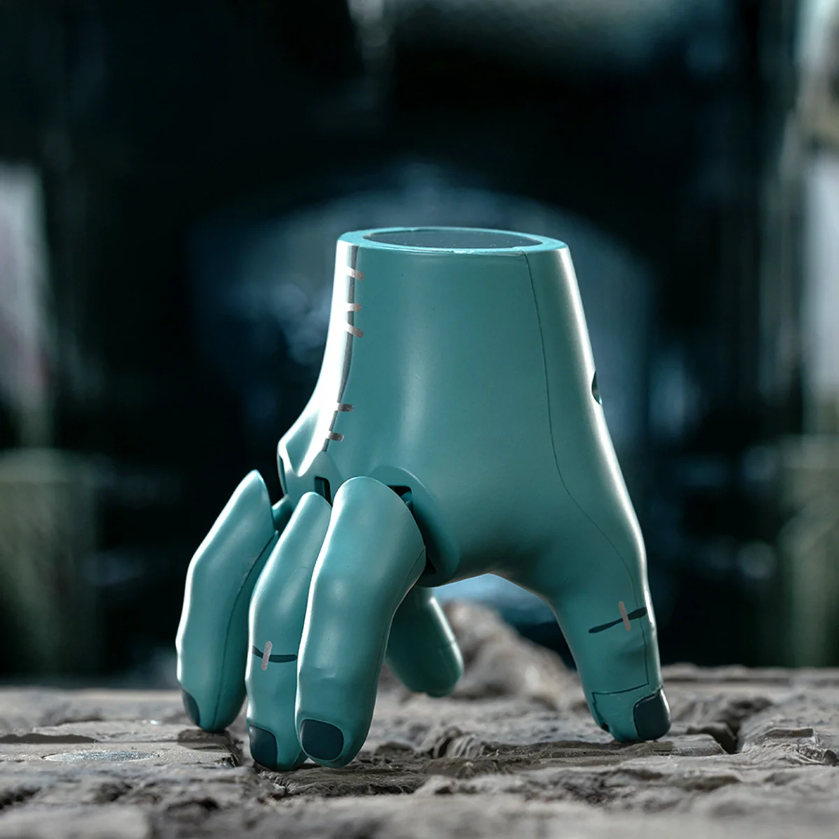 QUESERA -STRANGER HANDS - Image 3