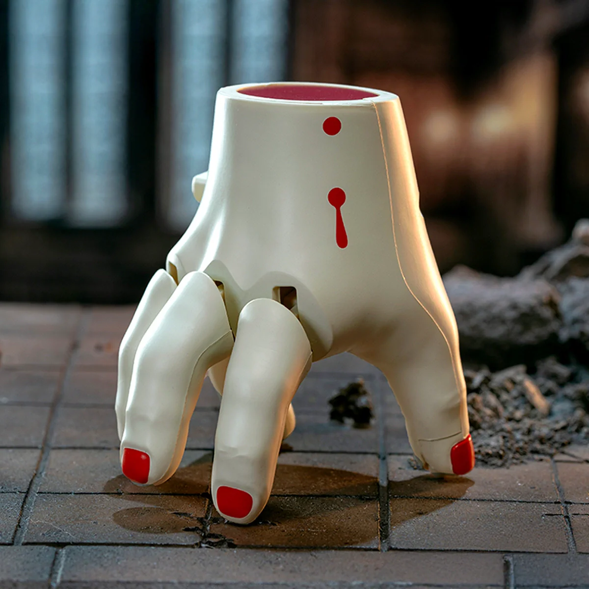 QUESERA -STRANGER HANDS - Image 5